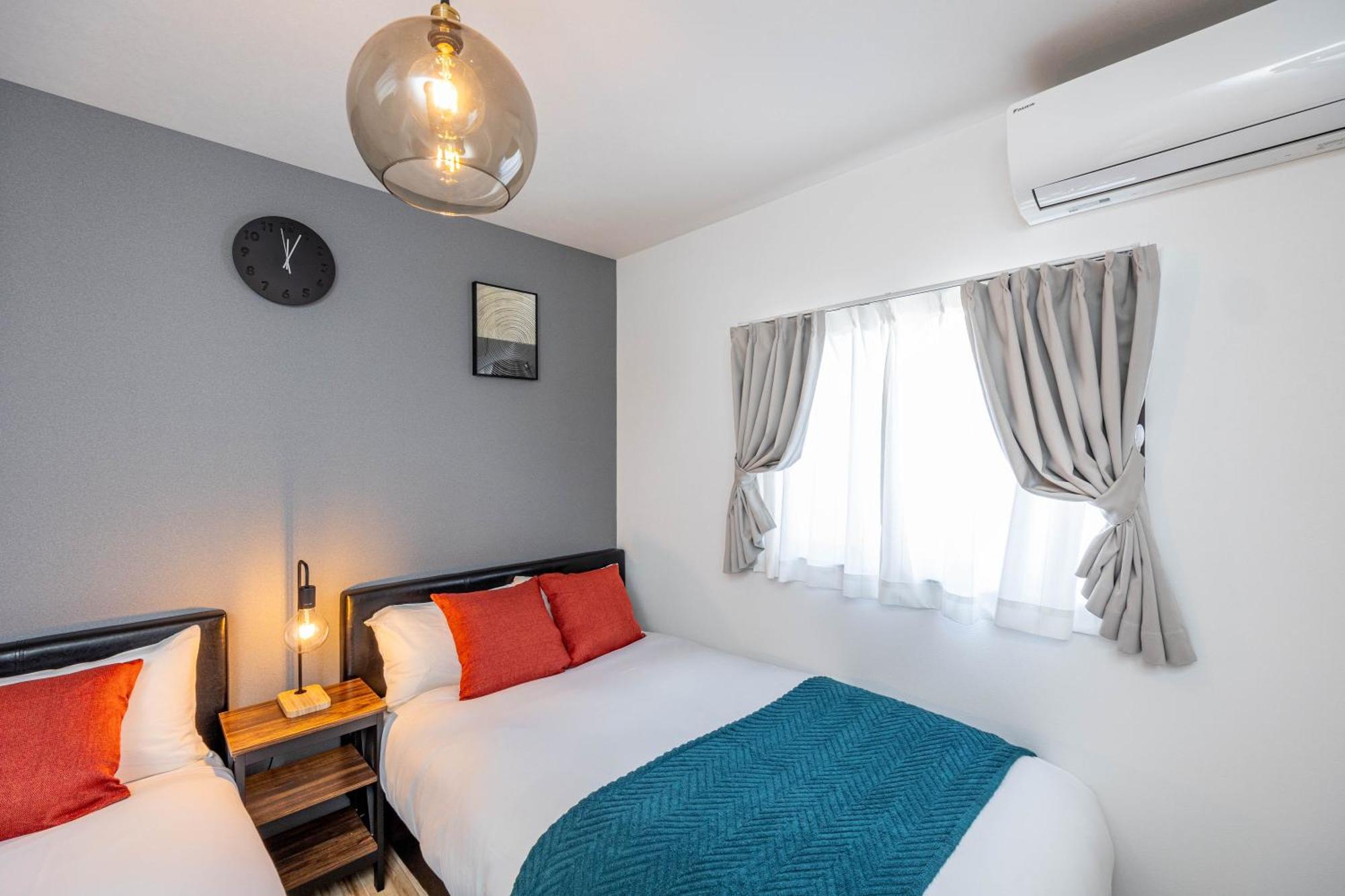 Apartment 1688 House C