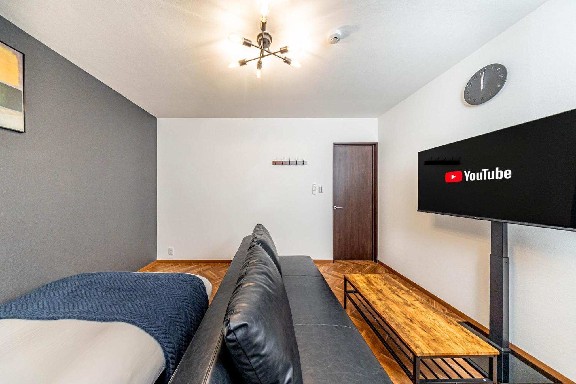 1688 House C Apartment *